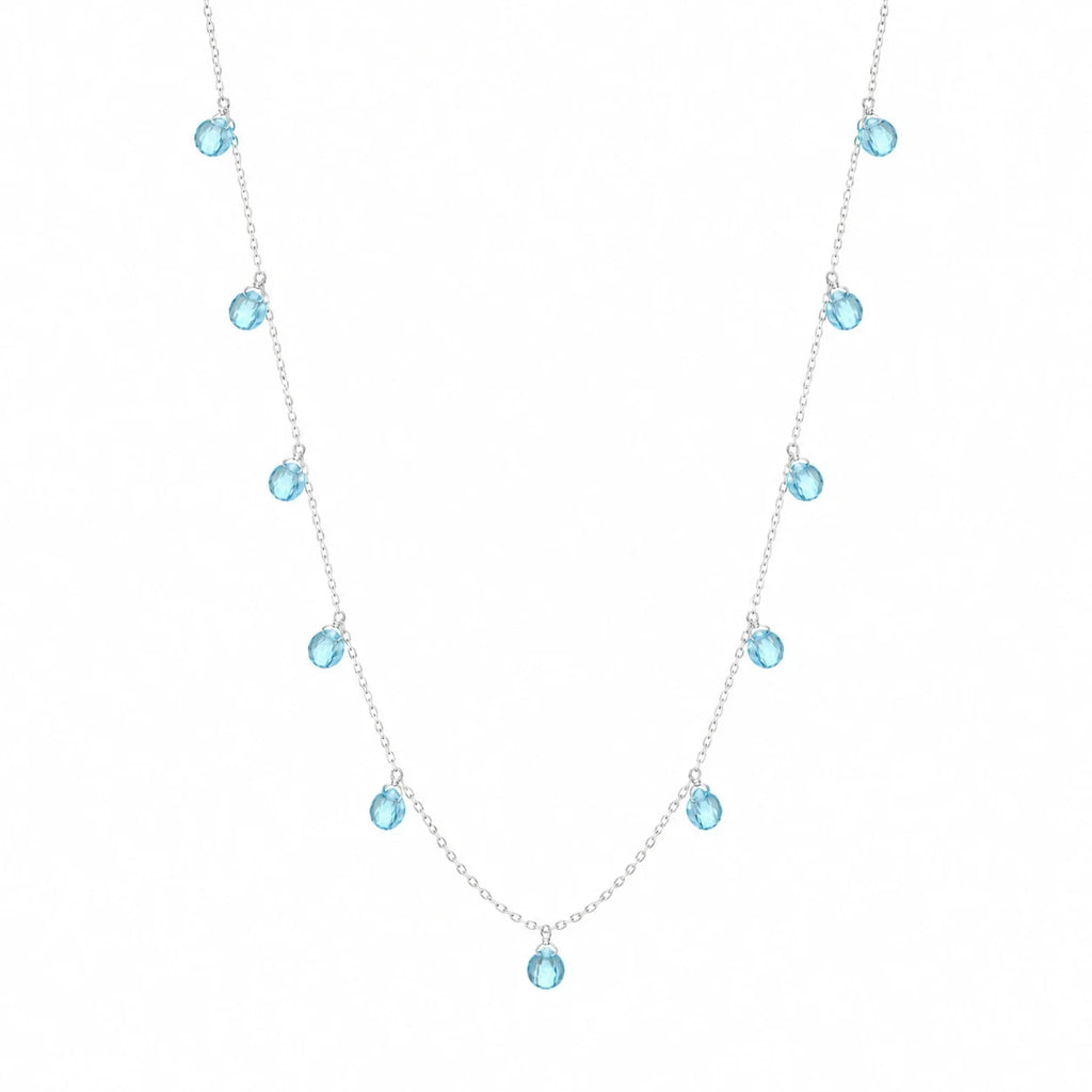 Colar Cristal Azul em prata 925 sobre fundo branco
