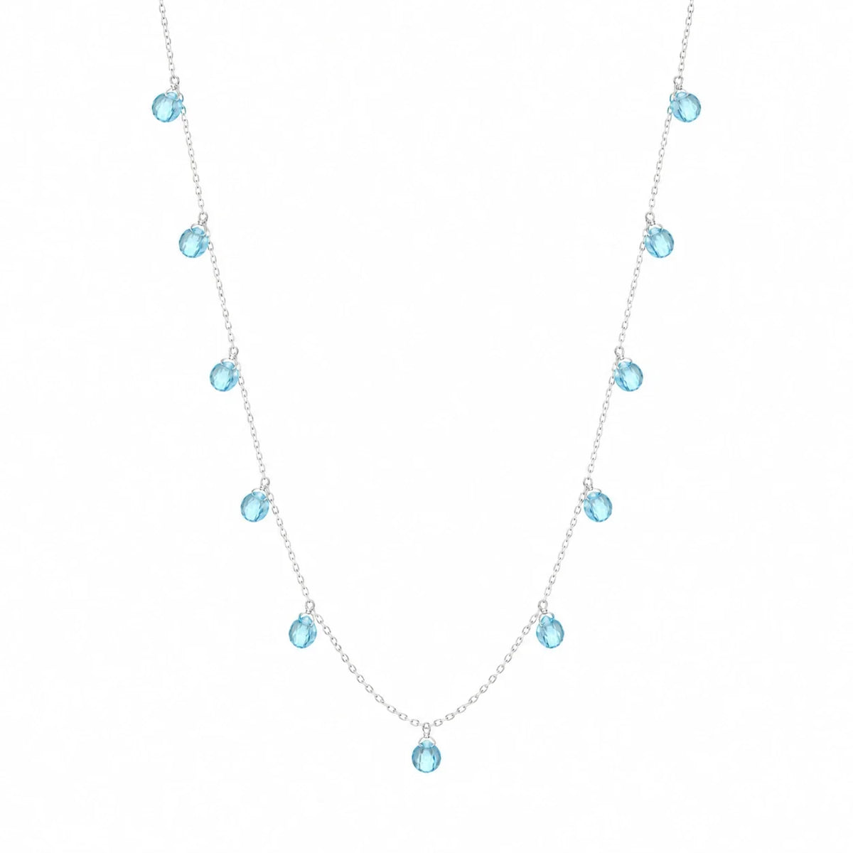Colar Cristal Azul em prata 925 sobre fundo branco