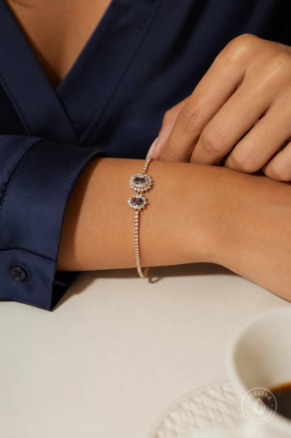 Pulseira Cristal London no pulso