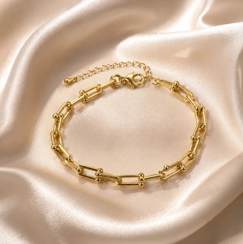Pulseira Elo AVELINE em composição elegante