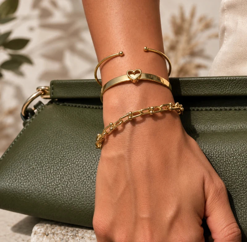 Pulseira Elo AVELINE em composição lifestyle